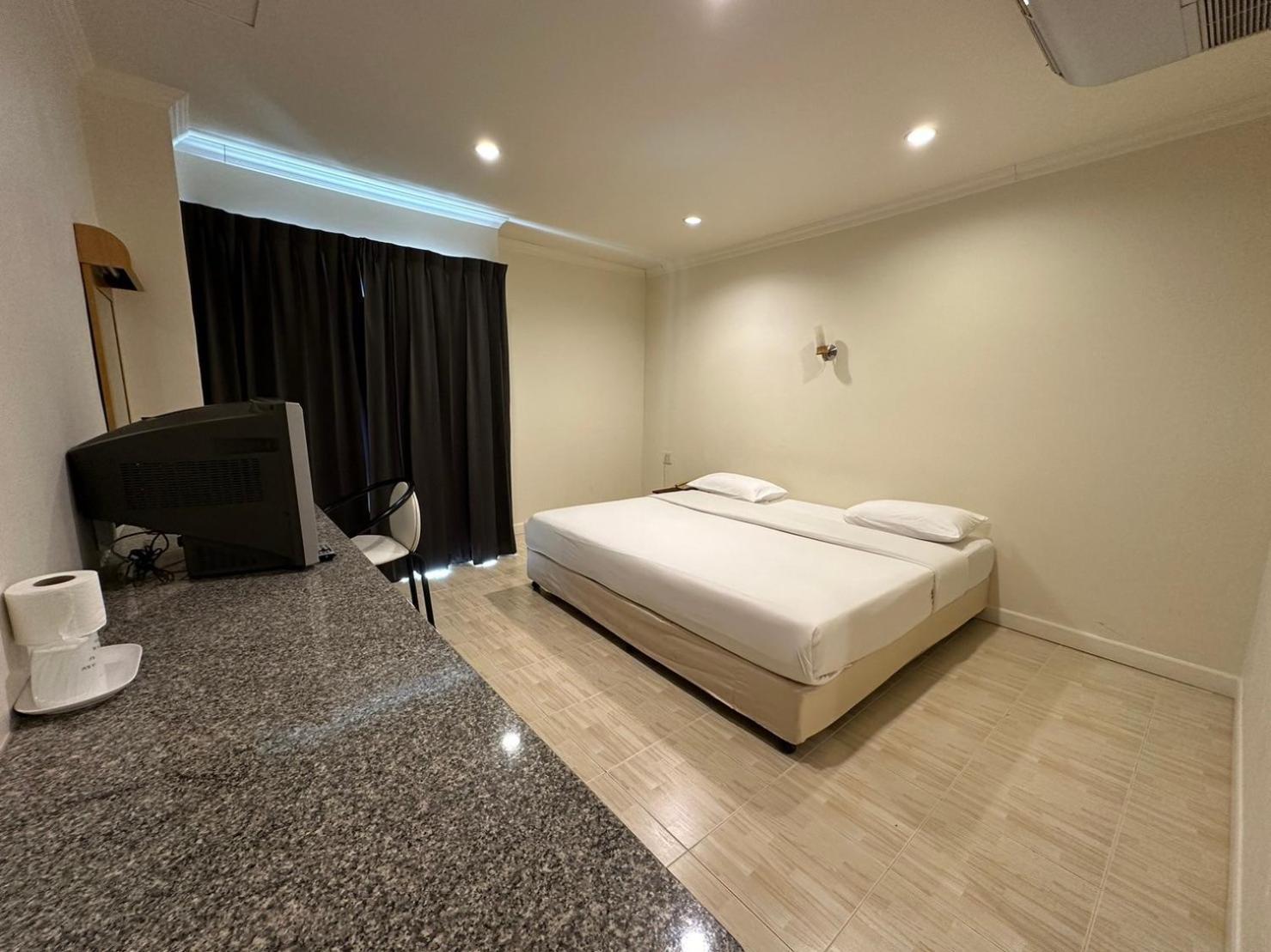 Rattana View Hotel Phitsanulok Exterior photo